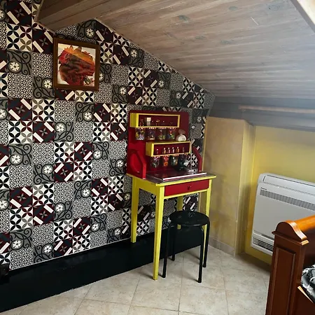 Elisabeth Saint-raphael *